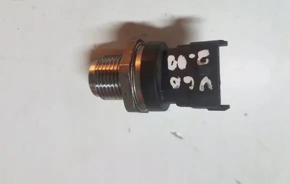 Volvo V60 Fuel pressure sensor 