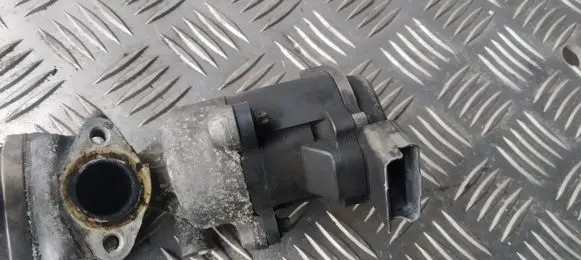 Peugeot 407 EGR valve 4R8Q90475B