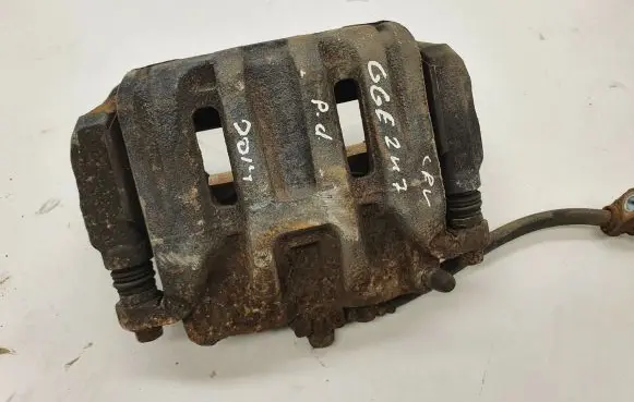 Honda CR-V Front brake caliper