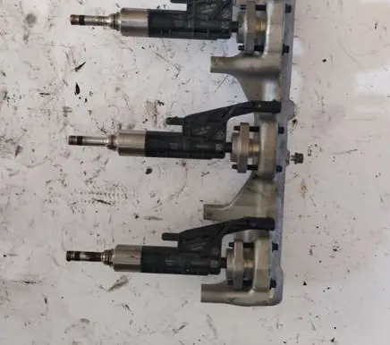 BMW 1 F20 F21 Fuel injector 1353763999005 14018510