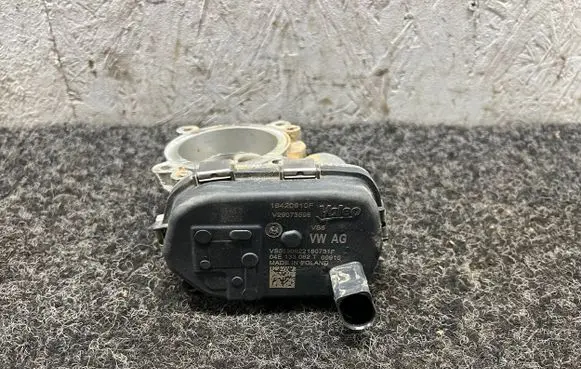 Volkswagen Tiguan Throttle valve 04E133062t 04E133062