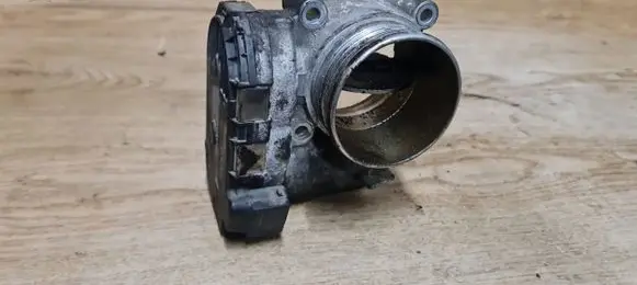 Volvo V50 Throttle valve 31216665