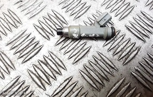 Peugeot 107 Fuel injector 2325000010