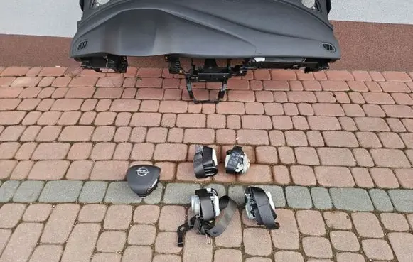 Opel Astra K Airbag set with panel 878539800000471