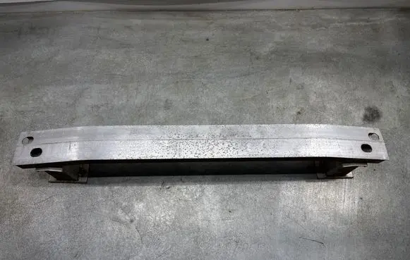 Lexus CT 200H Rear beam 