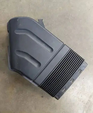 Audi A4 S4 B6 8E 8H Air intake duct part 8E0129617D