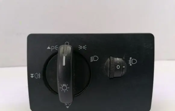 Ford Focus Light switch 7M5T13A024 498610