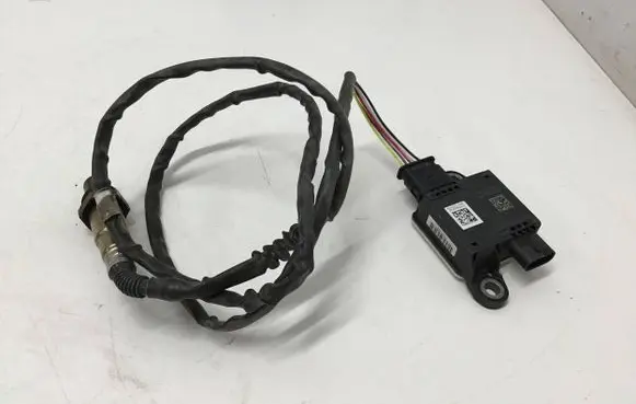 Volkswagen Touareg III Lambda probe sensor 4M0906261J