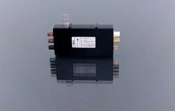 Mercedes-Benz A W169 Antenna control unit 50110006 A1698200089 RT84201