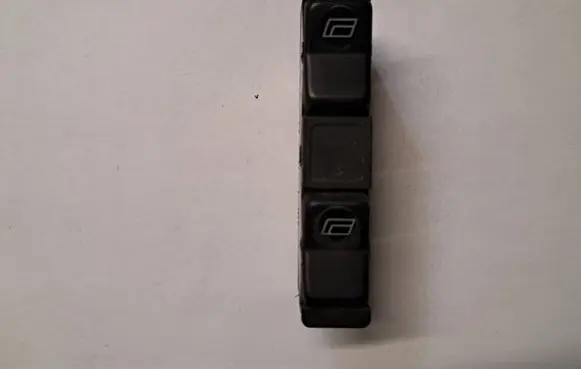 Mercedes-Benz W123 Electric window control switch 0008208110