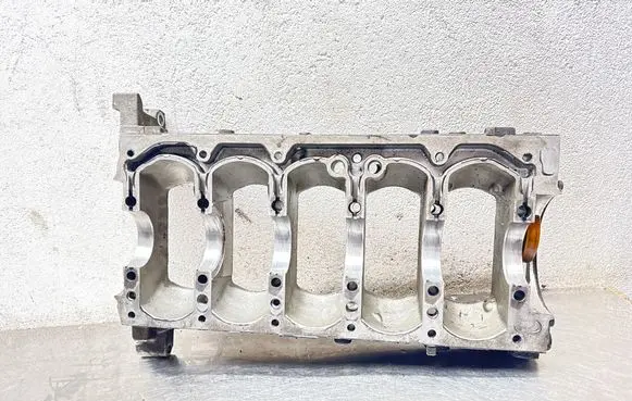 Volvo V60 Engine block 31272500 1LKKLML 31359394