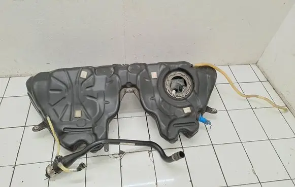BMW 6 F12 F13 Fuel tank 7205074