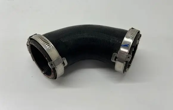 Audi Q7 4M Intercooler hose/pipe 4M0145708H