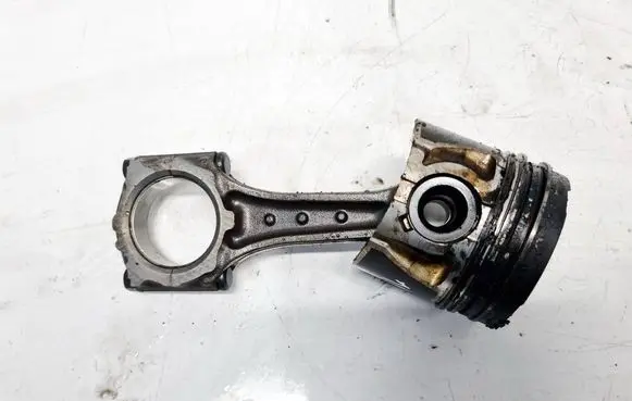 Opel Astra J Piston with connecting rod 