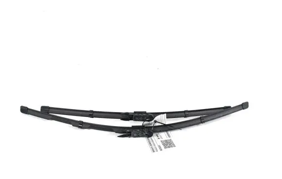 Front wiper blade arm