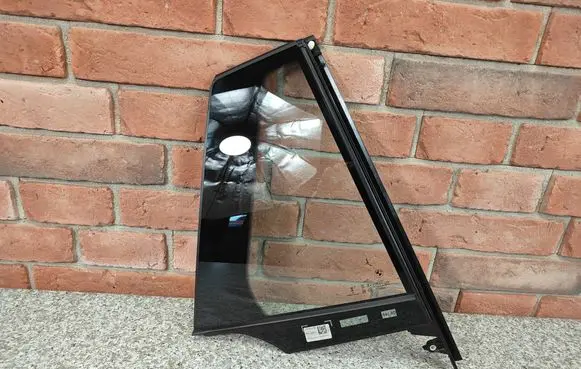 BMW i5 G60 Rear windscreen/windshield window 5A058D6 5A058D2