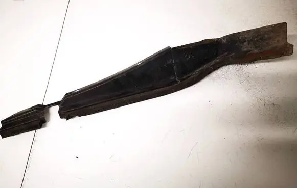 Nissan X-Trail T30 Other exterior part 631308h300