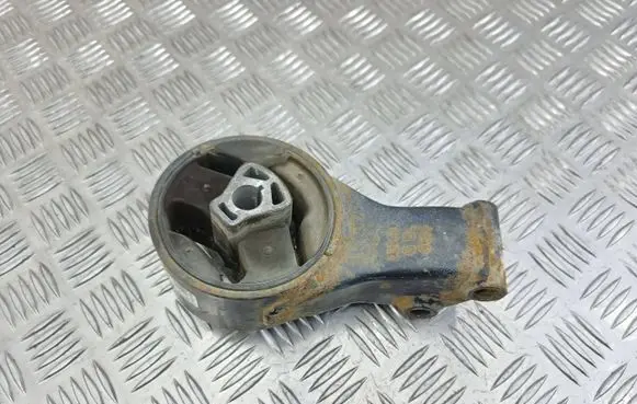 Opel Zafira C Engine mount bracket 13248630