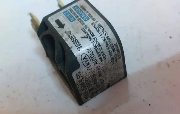 KIA Sorento Airbag deployment crash/impact sensor 959303e100