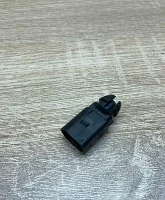 Volkswagen PASSAT B6 Outside/exterior temperature sensor 8Z0820535
