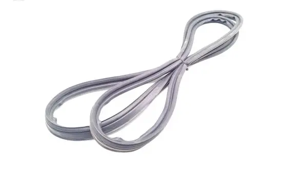 Nissan Leaf II (ZE1) Seal rubber (tailgate) 