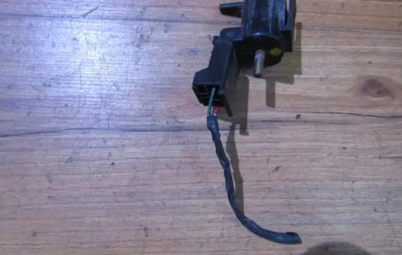 Mitsubishi Carisma Turbo solenoid valve k5t49680