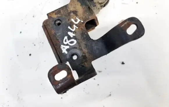 Citroen C3 Engine mounting bracket