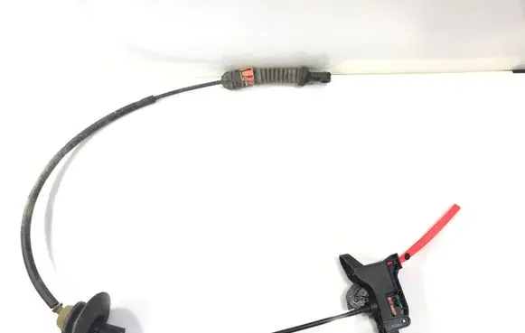 Chrysler Pacifica Gear shift cable linkage 68252729AI