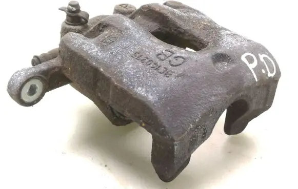 Hyundai i20 (GB IB) Front brake caliper
