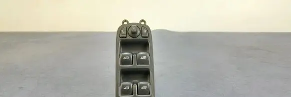 Volvo XC60 Electric window control switch 31334345