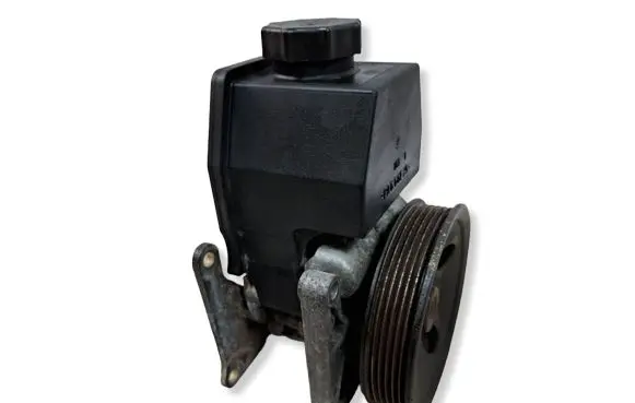 Mercedes-Benz C W202 Power steering pump A0024663001 1691900504