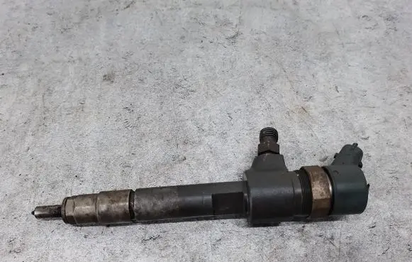 Fiat Croma Fuel injector 0445110165