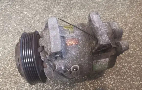 Volvo S60 Air conditioning (A/C) compressor (pump) 8708581