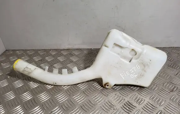 Ford Fiesta Windshield washer fluid reservoir/tank 2S6117618AH 2N1117618AH D2L4A