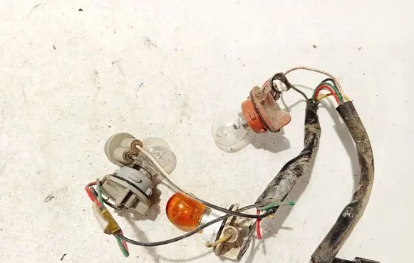 Headlight part