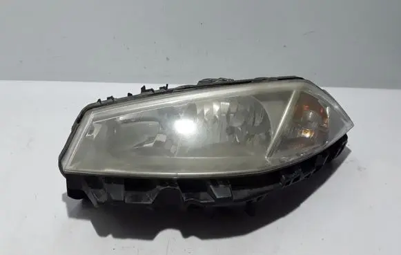 Renault Megane II Headlight/headlamp 8200073220