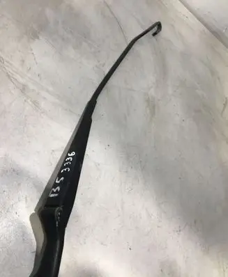Volkswagen PASSAT B5 Windshield/front glass wiper blade 3B1955410