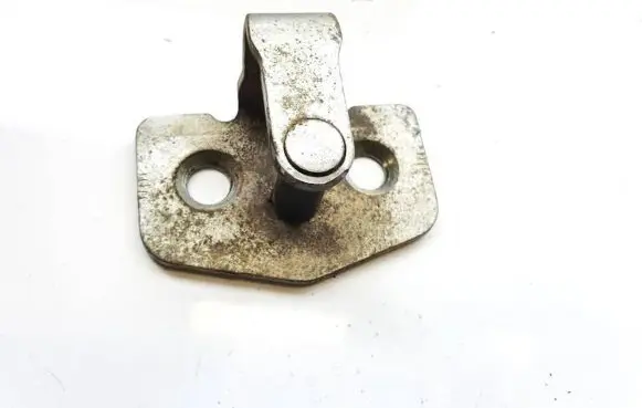 Opel Zafira B Rear door lock loop/hook striker 6608