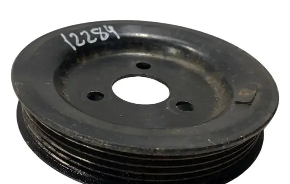 BMW 5 E39 Power steering pump pulley 2246719