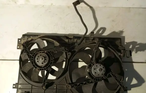 Audi A3 S3 8L Radiator cooling fan shroud 1J0121207M