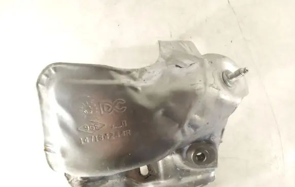 Heat shield in engine bay
