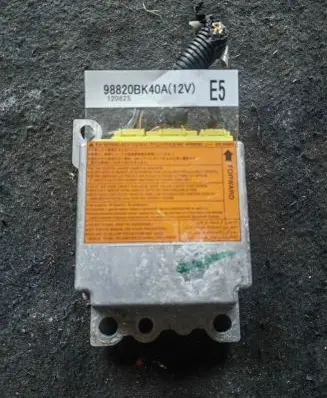 Nissan Qashqai Airbag control unit/module 98820BK40A