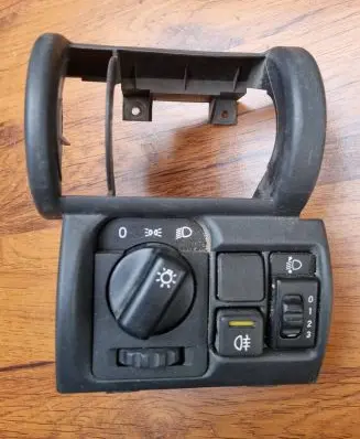 Opel Tigra A Light switch AT315223