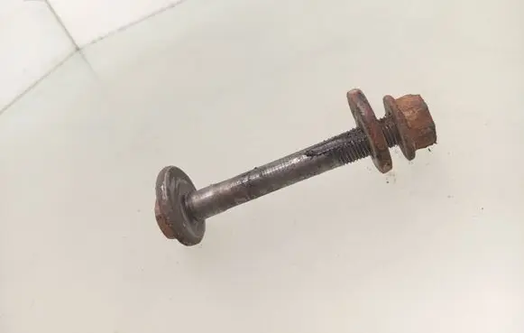 Volkswagen Transporter - Caravelle T5 Rear suspension camber bolt 