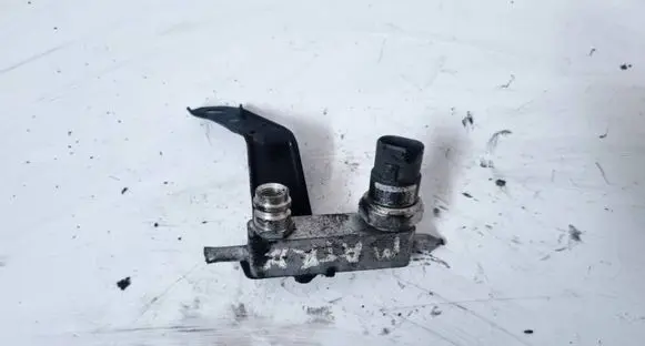 Toyota Corolla E120 E130 Air conditioning (A/C) pressure sensor 4434400720