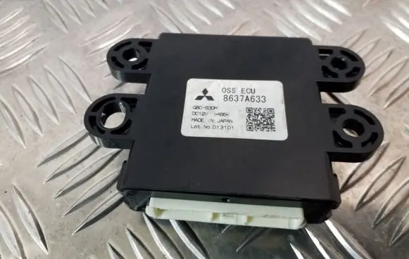 Mitsubishi ASX Keyless (KESSY) go control unit/module 8637A633