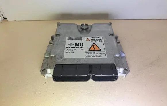 Subaru Outback Engine control unit/module 22611AP590 2758009241