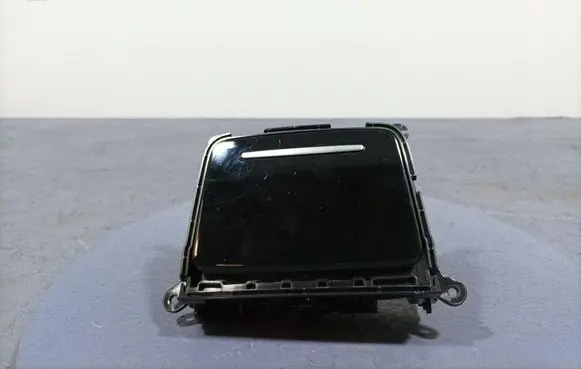 Glove box