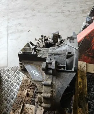Volvo V50 Manual 5 speed gearbox 3S7R7F096