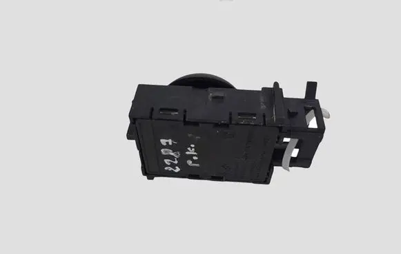 Peugeot 508 Wing mirror switch